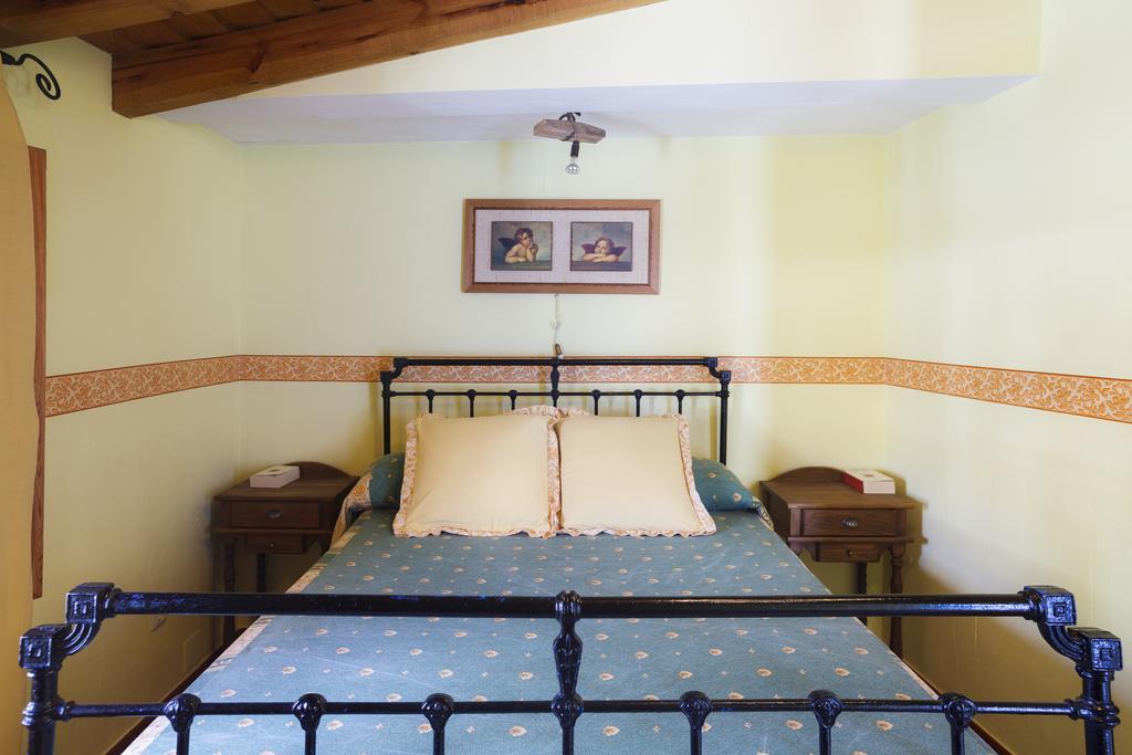 La Casa Del Tio Venancio Konuk evi Caracenilla Oda fotoğraf